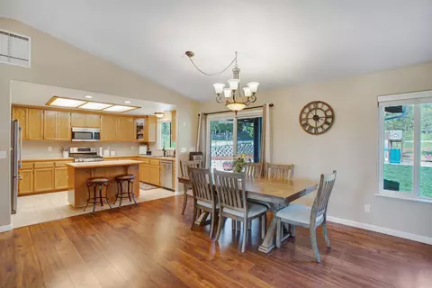 Dining - 14135 Dos Pinon Trl, Redding, CA 96003 photo 1 of 1