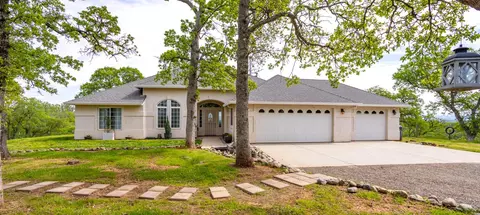16416 Old Mission Dr, Red Bluff, CA 96080