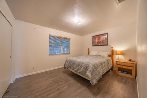 Bedroom - 3765 Lake Forest Dr, Redding, CA 96003 photo 1 of 5