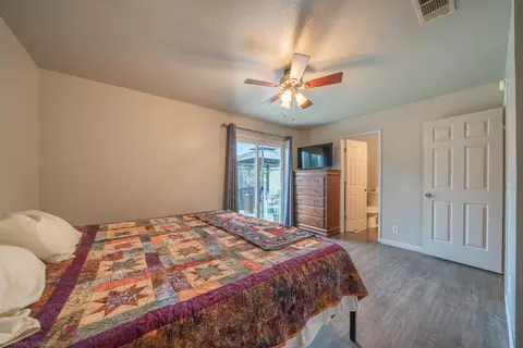 Bedroom - 3765 Lake Forest Dr, Redding, CA 96003 photo 5 of 5