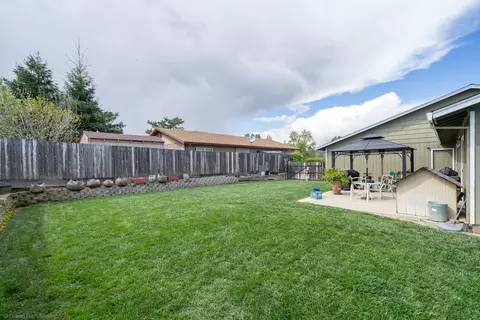 Exterior - 3765 Lake Forest Dr, Redding, CA 96003 photo 12 of 20
