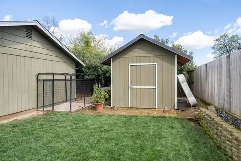 Exterior - 3765 Lake Forest Dr, Redding, CA 96003 photo 15 of 20