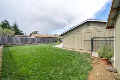 Exterior - 3765 Lake Forest Dr, Redding, CA 96003 photo 14 of 20
