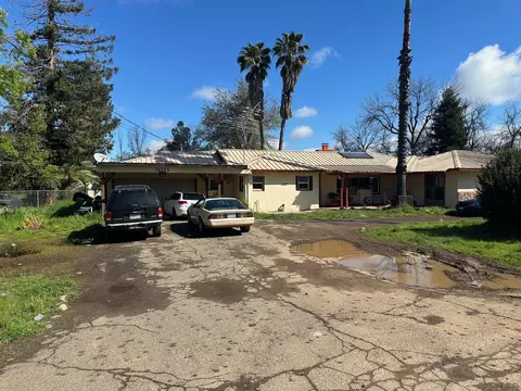 19133 Smith Ln, Redding, CA 96002