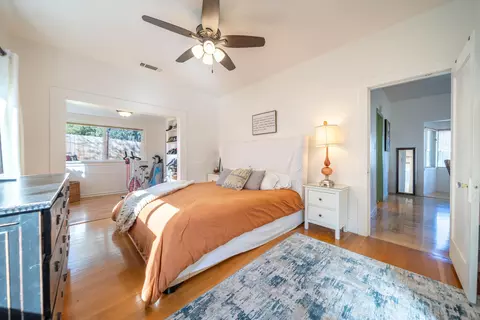 Bedroom - 1186 Willis St, Redding, CA 96001 photo 2 of 5