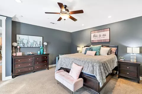 Bedroom - 4022 Palm Springs Dr, Redding, CA 96002 photo 1 of 3