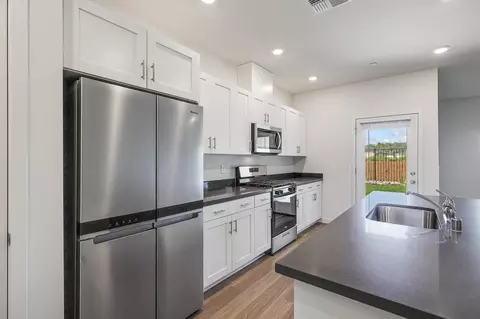 Kitchen - 3809 Thea Dr #LOT 8, Redding, CA 96001 photo 3 of 4