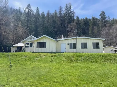 59799 State Hwy 299, Douglas City, CA 96024