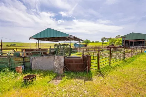 17400 Nunes Rd, Red Bluff, CA 96080 photo 38