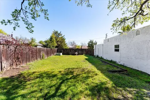 Exterior - 2240 Alameda Ave, Redding, CA 96001 photo 5 of 8
