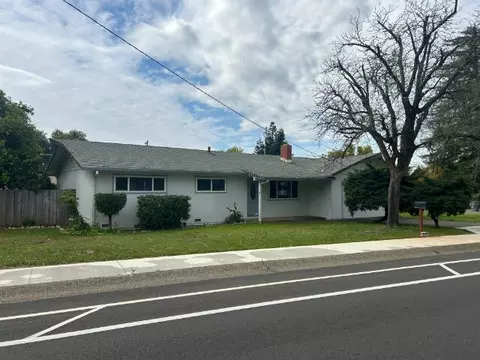 589 Loma Vista Dr, Redding, CA 96002