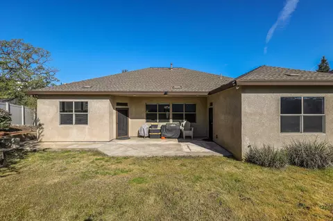 5697 Constitution Way, Redding, CA 96003 photo 18