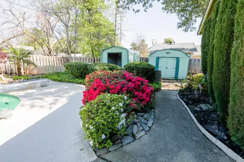 Exterior - 905 Hallmark Dr, Redding, CA 96001 photo 17 of 25