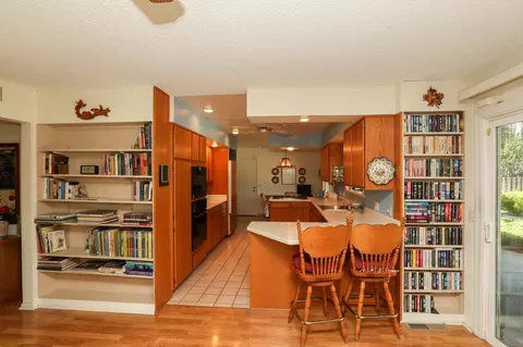Kitchen - 905 Hallmark Dr, Redding, CA 96001 photo 9 of 9