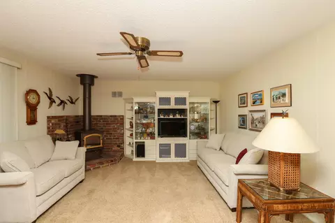 Living - 905 Hallmark Dr, Redding, CA 96001 photo 5 of 6