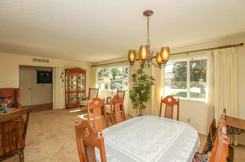 Dining - 905 Hallmark Dr, Redding, CA 96001 photo 2 of 4