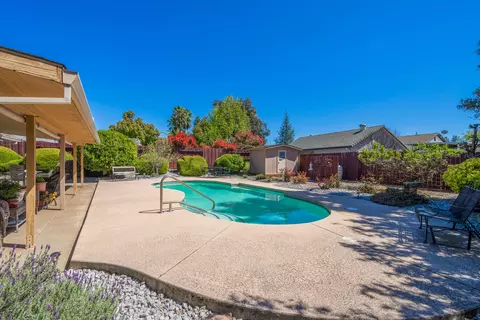 Exterior - 2127 Sophy Pl, Redding, CA 96003 photo 4 of 15