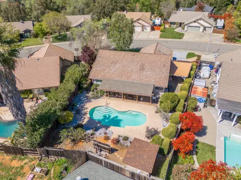 View/Area - 2127 Sophy Pl, Redding, CA 96003 photo 1 of 3