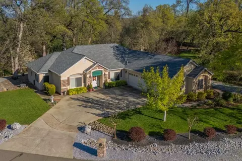 9355 Chaps Ln, Palo Cedro, CA 96073