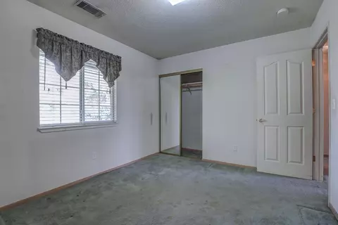 Bedroom - 19263 Bjan Ln, Redding, CA 96003 photo 1 of 3