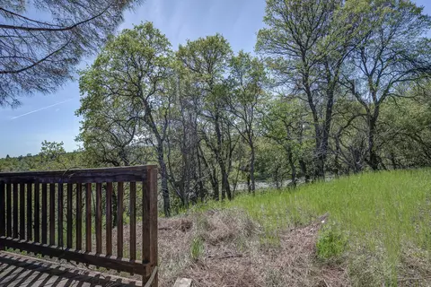 View/Area - 19263 Bjan Ln, Redding, CA 96003 photo 1 of 1