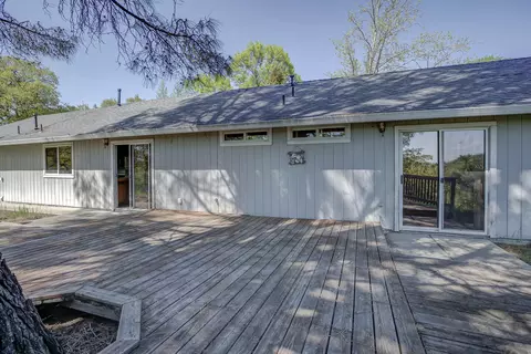 Exterior - 19263 Bjan Ln, Redding, CA 96003 photo 6 of 6