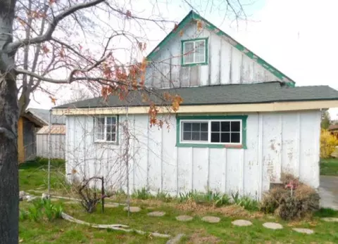24726 1st St, Weed, CA 96094 photo 3