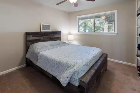 Bedroom - 4084 Alta Mesa Dr, Redding, CA 96002 photo 2 of 5