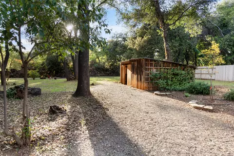 Exterior - 4084 Alta Mesa Dr, Redding, CA 96002 photo 13 of 21