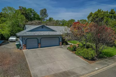 Exterior - 1934 Kinvarra Way, Redding, CA 96001 photo 7 of 7