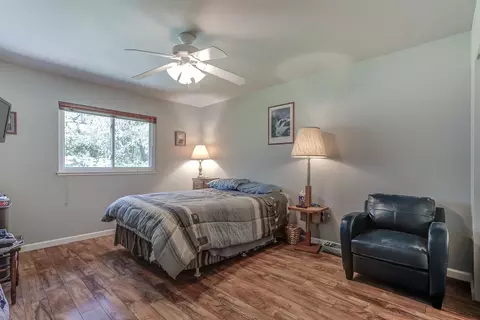 Bedroom - 1934 Kinvarra Way, Redding, CA 96001 photo 4 of 4