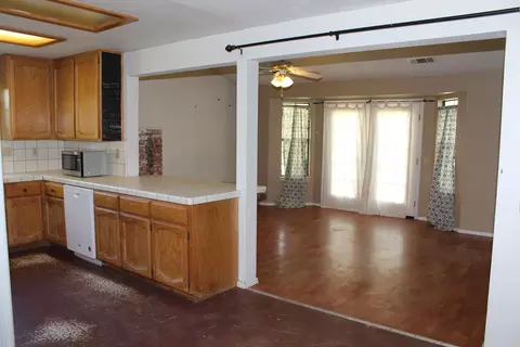 Kitchen - 11459 Suggie Ln, Redding, CA 96003 photo 2 of 6