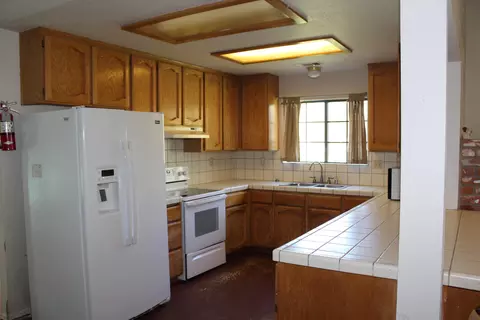Kitchen - 11459 Suggie Ln, Redding, CA 96003 photo 3 of 6