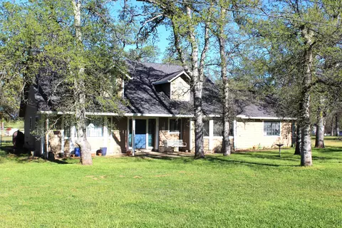 11459 Suggie Ln, Redding, CA 96003