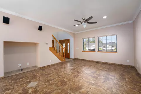 Living - 21 Quail Hollow Way, Red Bluff, CA 96080 photo 1 of 1