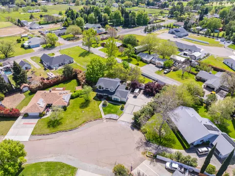 View/Area - 21 Quail Hollow Way, Red Bluff, CA 96080 photo 4 of 8