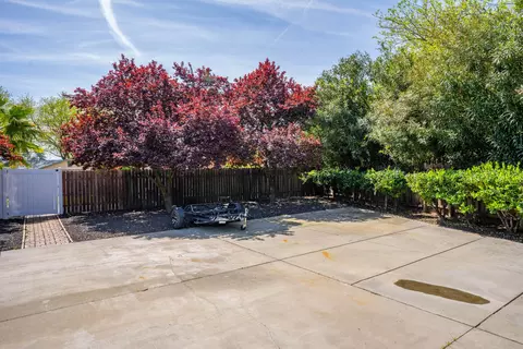 Exterior - 21 Quail Hollow Way, Red Bluff, CA 96080 photo 20 of 29