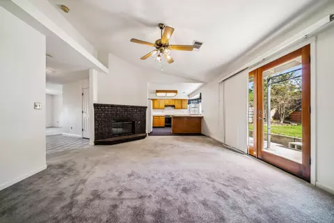 Living - 4966 Tralee Ln, Redding, CA 96001 photo 1 of 2