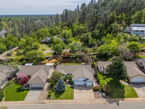 View/Area - 4966 Tralee Ln, Redding, CA 96001 photo 1 of 2