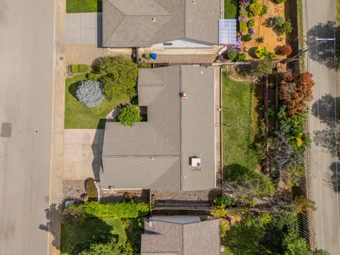 Exterior - 4966 Tralee Ln, Redding, CA 96001 photo 9 of 9