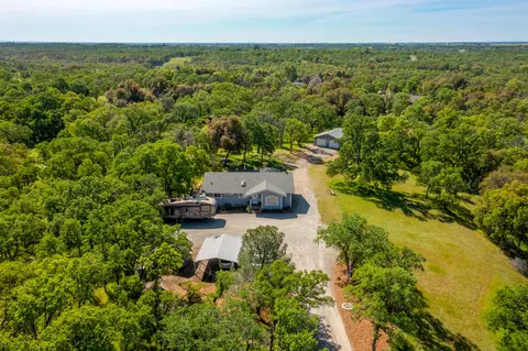 15410 Willowlane Ct, Red Bluff, CA 96080