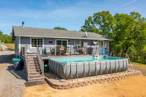 Exterior - 15410 Willowlane Ct, Red Bluff, CA 96080 photo 3 of 17