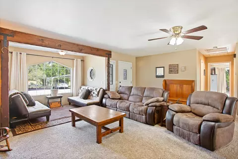Living - 15410 Willowlane Ct, Red Bluff, CA 96080 photo 2 of 3