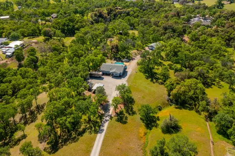 View/Area - 15410 Willowlane Ct, Red Bluff, CA 96080 photo 4 of 7