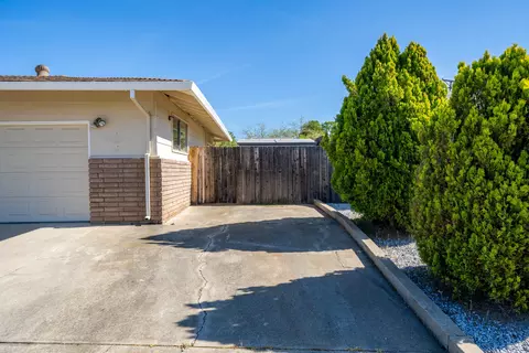 Exterior - 3540 Tamarack Dr, Redding, CA 96003 photo 9 of 9