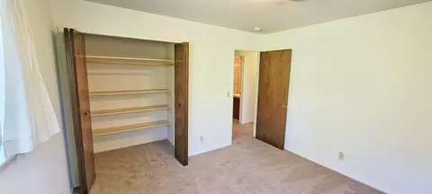 Bedroom - 13952 Bear Mountain Rd, Redding, CA 96003 photo 4 of 4