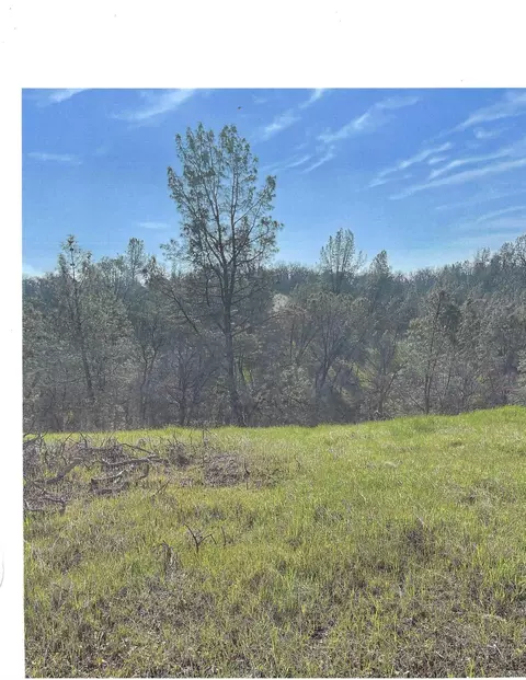 16320 Hillcrest Dr, Corning, CA 96021 photo 1