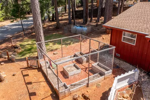 Exterior - 30563 Thumper Dr, Shingletown, CA 96088 photo 4 of 10