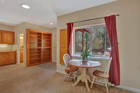 Living - 30563 Thumper Dr, Shingletown, CA 96088 photo 4 of 4