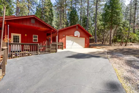 Exterior - 30563 Thumper Dr, Shingletown, CA 96088 photo 8 of 10